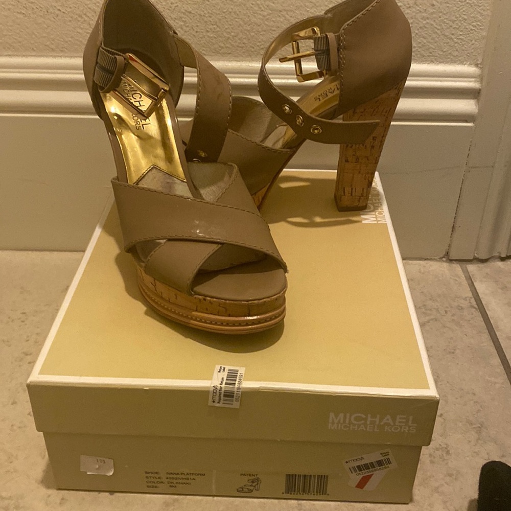Pre-loved Michael Kors high heels size 8